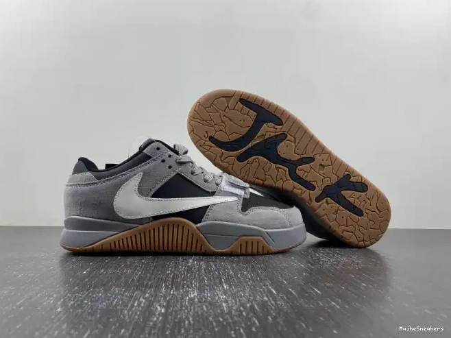 MaikeSneakers X THE TRAVIS CHECK FZ8117-001 CUT JORDAN SCOTT 0508